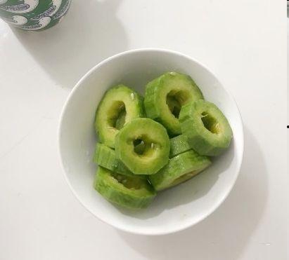 绿色羊角蜜瓜怎么吃,绿色羊角蜜瓜的多样食法探索