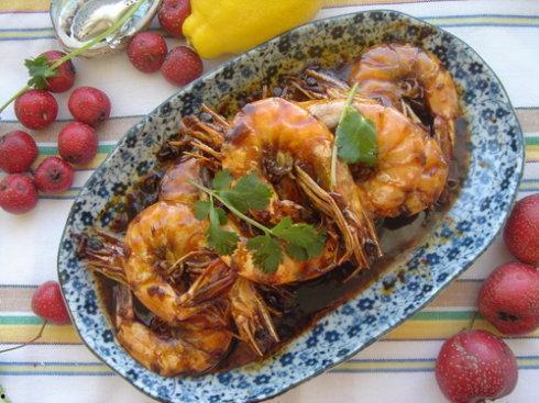 鲤鱼手作吃瓜,匠心独运，品味夏日吃瓜新风尚